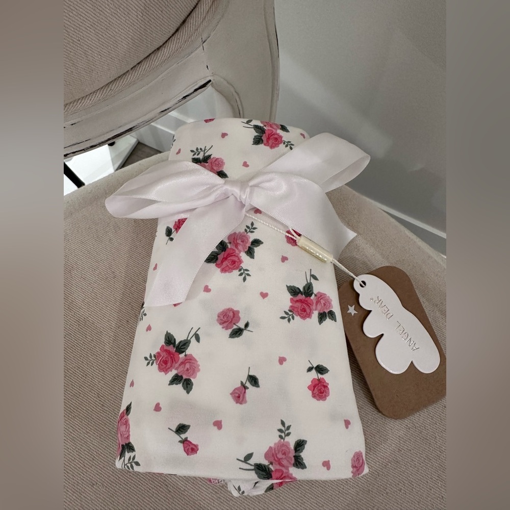 NWT Angel Dear Pink Rosettes Floral & Mini Heart Baby Blanket